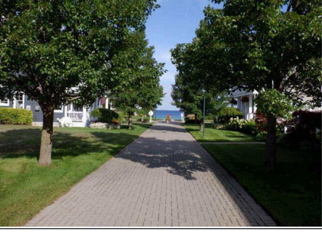 0.1 Acres of Residential Land for Sale in Petoskey, Michigan