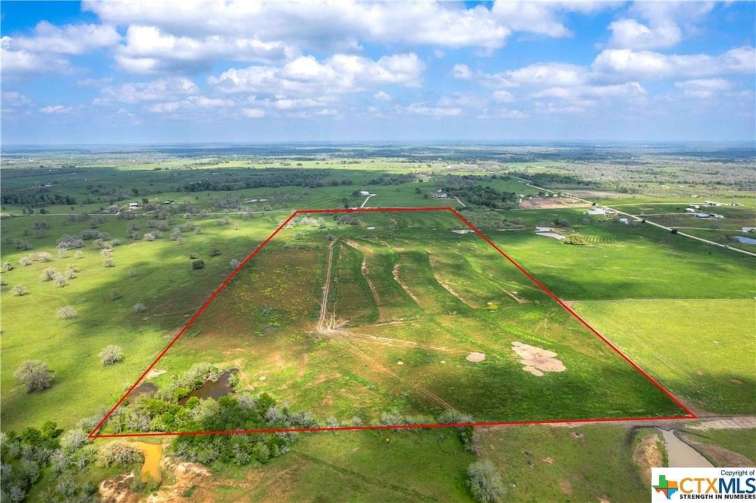 54 Acres of Agricultural Land with Home for Sale in Kingsbury, Texas