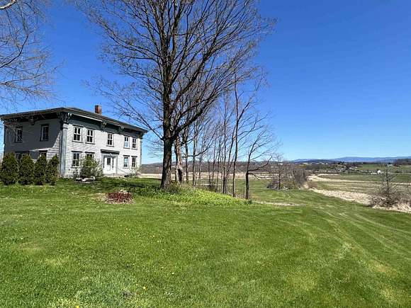10.1 Acres of Land with Home for Sale in Ferrisburgh, Vermont