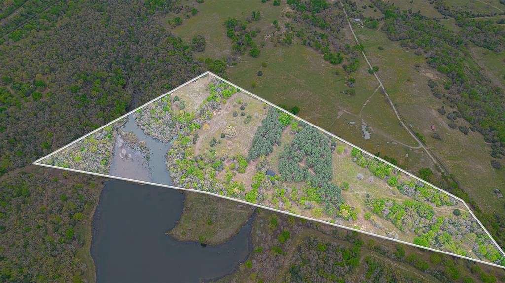 37.6 Acres of Recreational Land for Sale in Buffalo, Texas