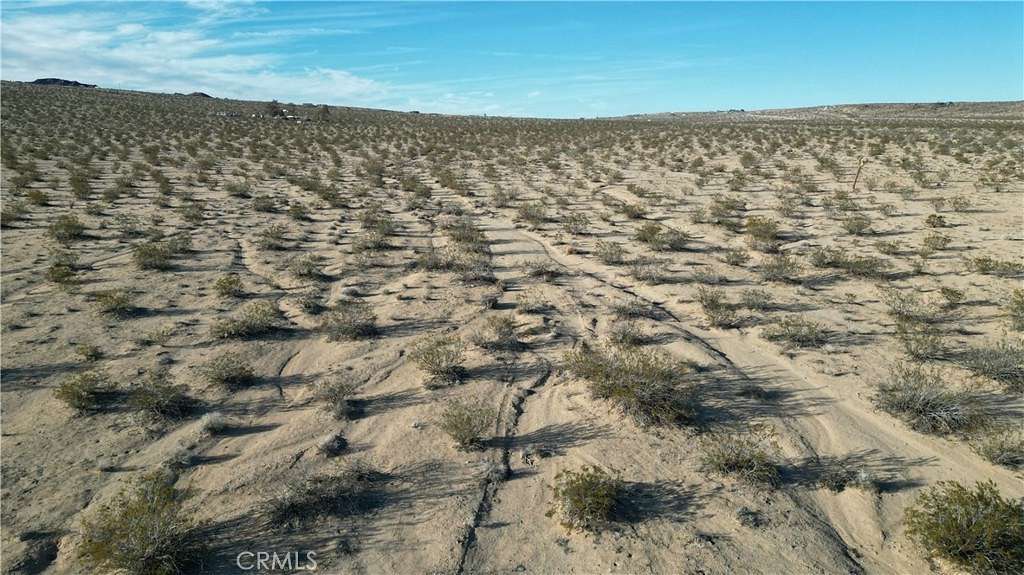 17.2 Acres of Land for Sale in Joshua Tree, California