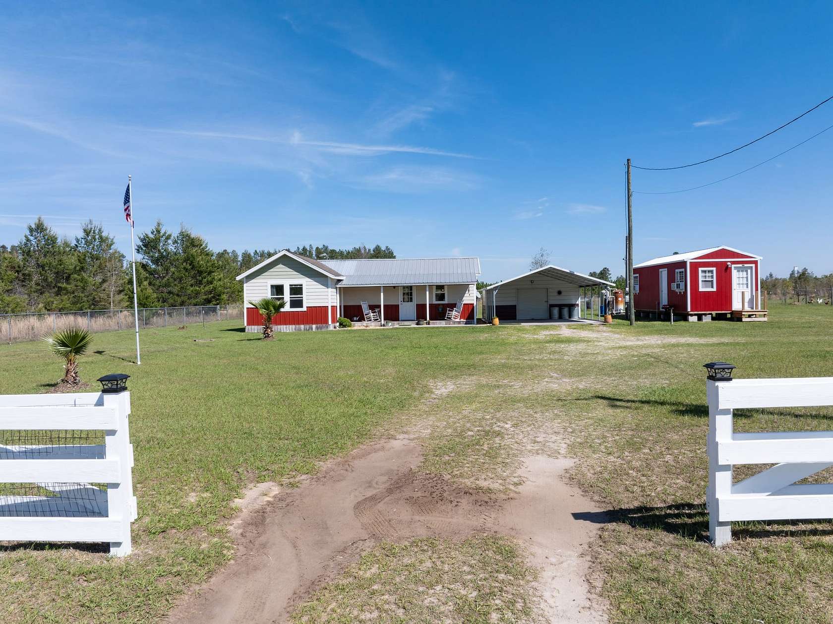 8.6 Acres of Land with Home for Sale in Lee, Florida