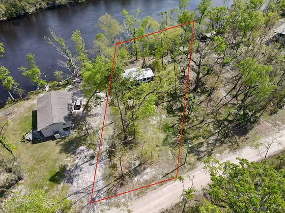 0.5 Acres of Land for Sale in Lee, Florida