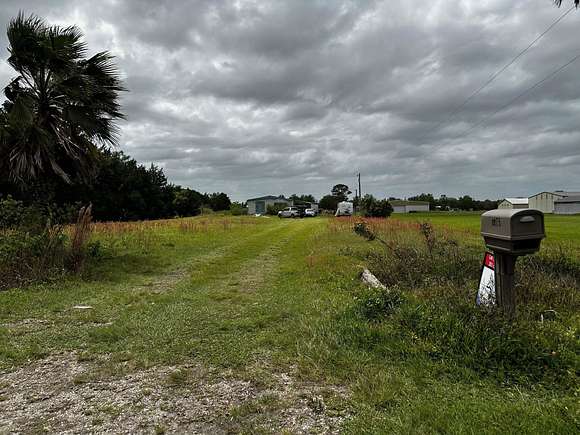 2.5 Acres of Residential Land with Home for Sale in Hastings, Florida
