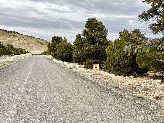 1.1 Acres of Residential Land for Sale in Tropic, Utah