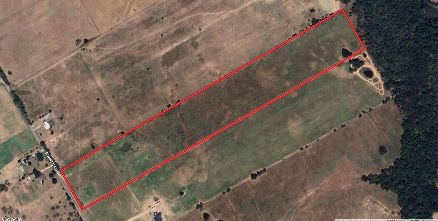 12.5 Acres of Land for Sale in Corsicana, Texas