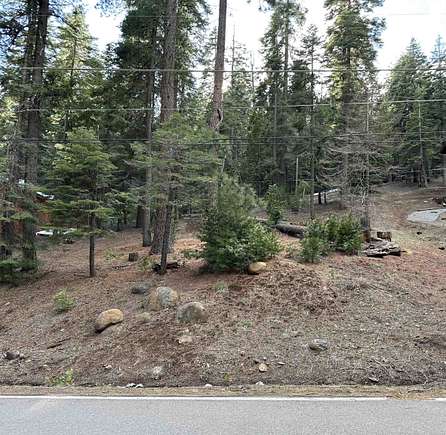 0.72 Acres of Residential Land for Sale in Lake Almanor Country Club, California