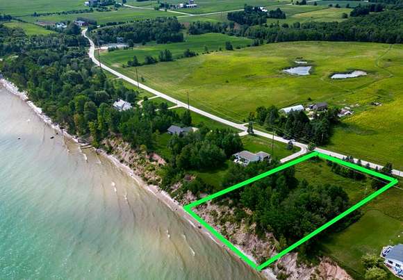 1.6 Acres of Residential Land for Sale in Kewaunee, Wisconsin