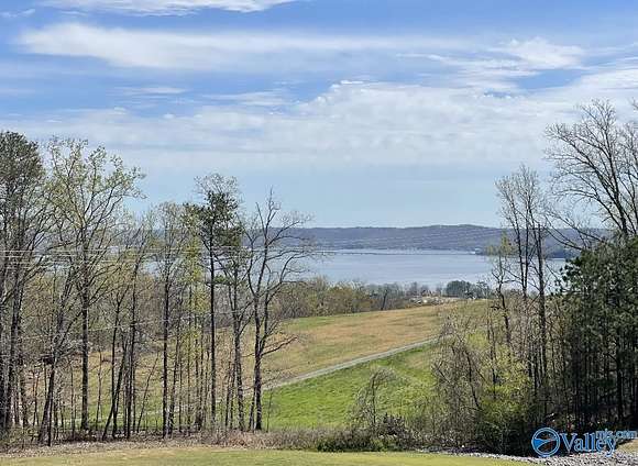 0.68 Acres of Residential Land for Sale in Guntersville, Alabama