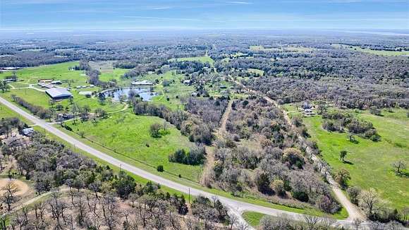 26 Acres of Agricultural Land for Sale in Gainesville, Texas