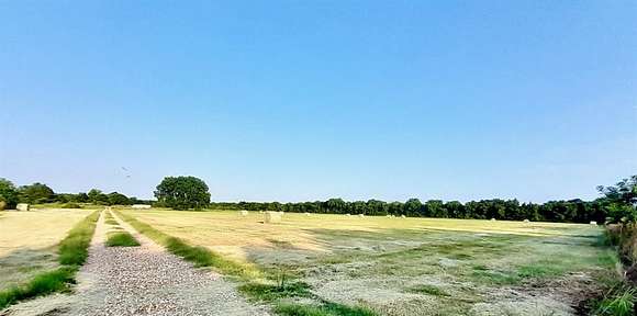 36.3 Acres of Land for Sale in Ravenna, Texas