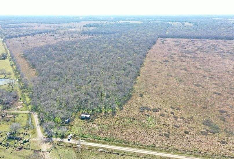 200 Acres of Land for Sale in Cedar Lane, Texas