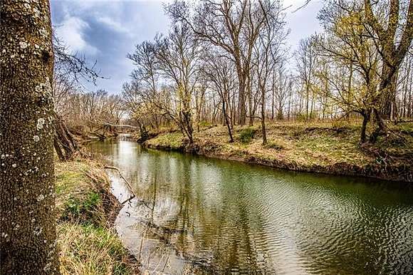582 Acres of Recreational Land & Farm for Sale in Freeman, Missouri