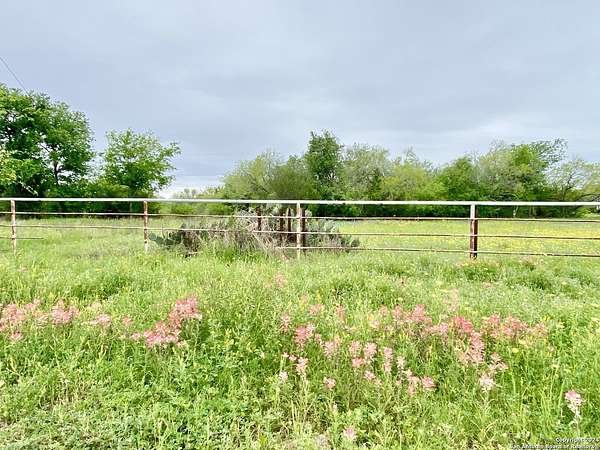 5 Acres of Residential Land for Sale in Floresville, Texas