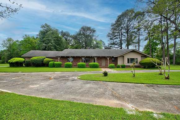 30 Acres of Land with Home for Sale in Dothan, Alabama
