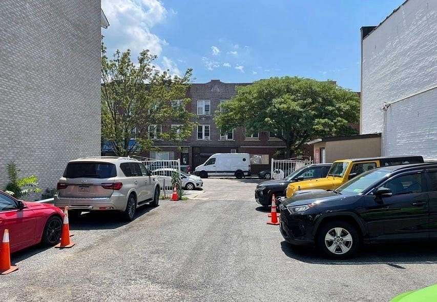 0.09 Acres of Residential Land for Sale in Brooklyn, New York