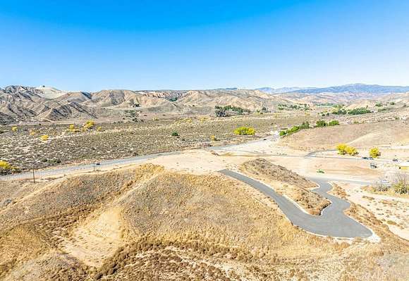 7.4 Acres of Land for Sale in Saugus, California