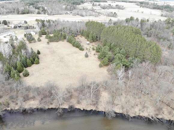 2.5 Acres of Land for Sale in Waupaca, Wisconsin