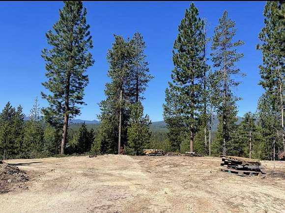 1 Acre of Residential Land for Sale in Crescent, Oregon