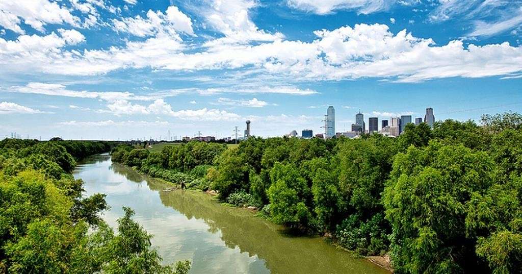 3 Acres of Land for Sale in Dallas, Texas