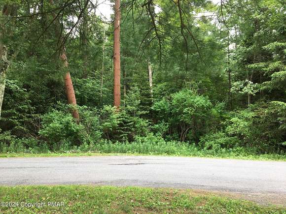 1.09 Acres of Commercial Land for Sale in Pocono Pines, Pennsylvania