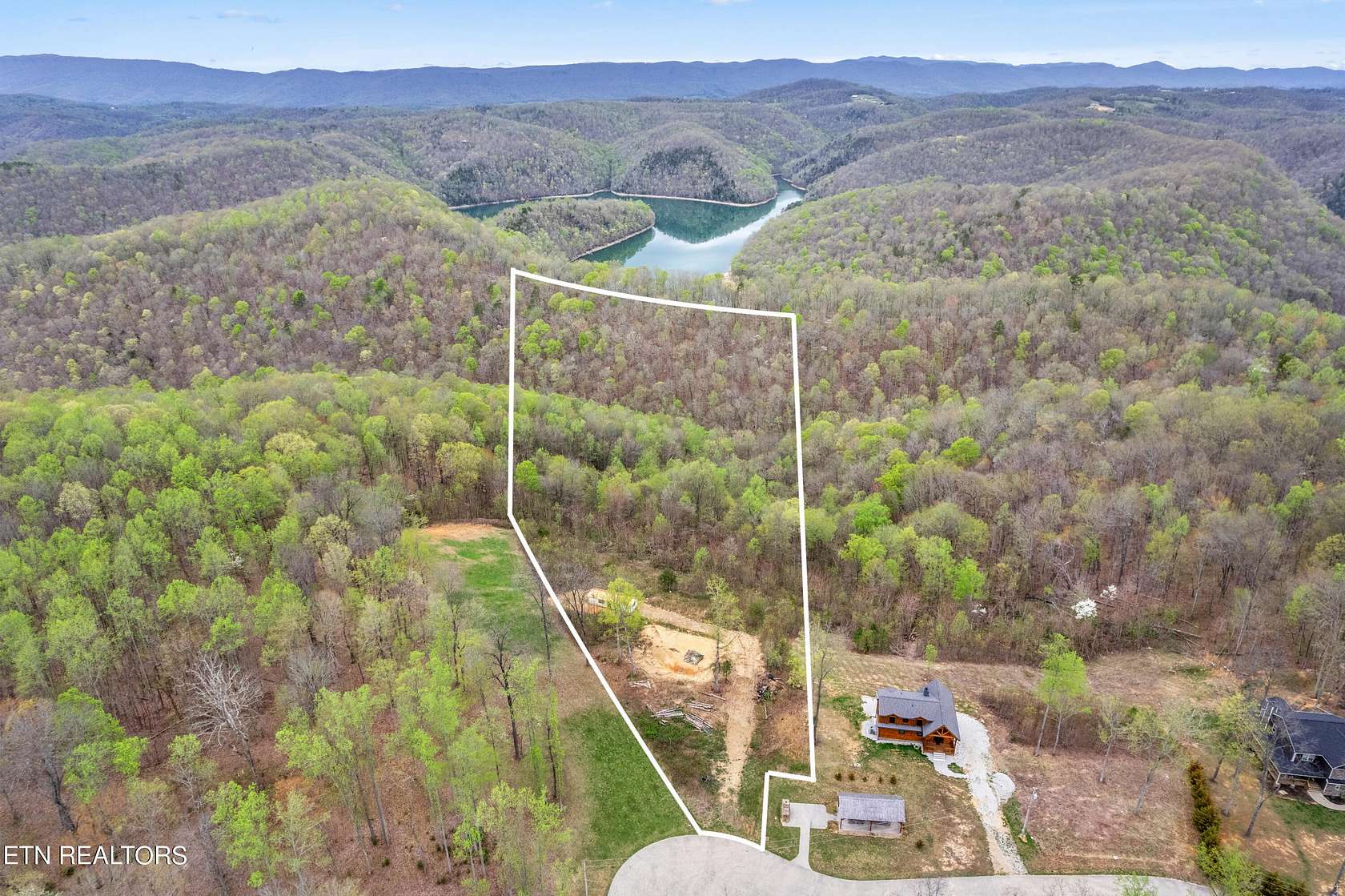 13.7 Acres of Land for Sale in Sharps Chapel, Tennessee