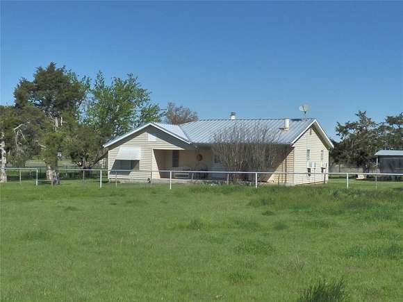 11 Acres of Recreational Land with Home for Sale in Bowie, Texas