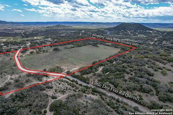 56.1 Acres of Agricultural Land for Sale in Rio Frio, Texas