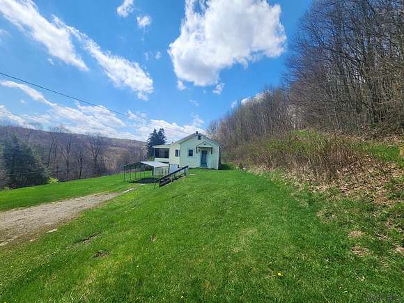 4 Acres of Residential Land with Home for Sale in Johnstown, Pennsylvania