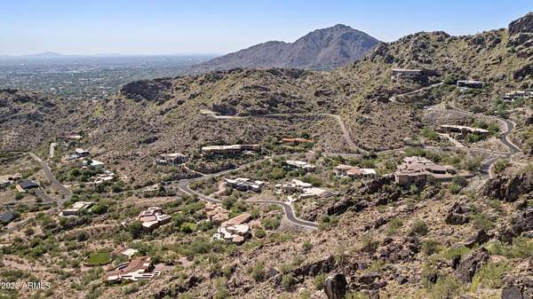 2.82 Acres of Residential Land for Sale in Paradise Valley, Arizona
