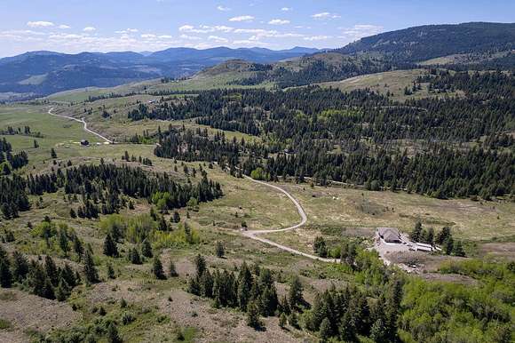 161 Acres of Land with Home for Sale in Curlew, Washington
