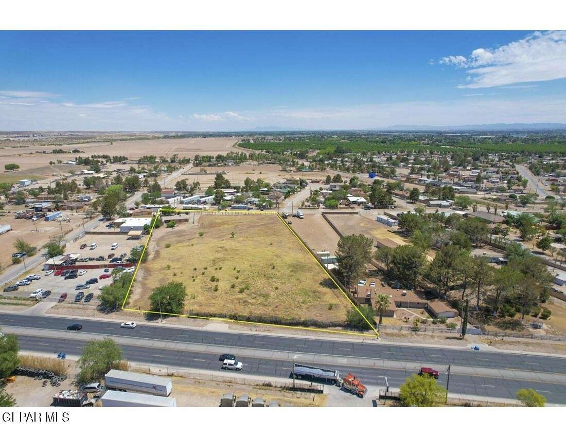 3.3 Acres of Improved Commercial Land for Sale in Socorro, Texas