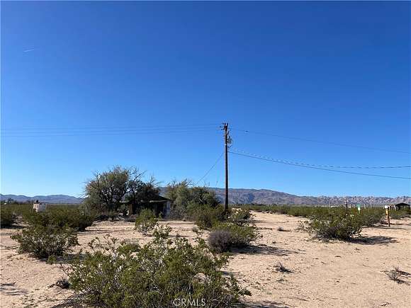 0.92 Acres of Land for Sale in Twentynine Palms, California
