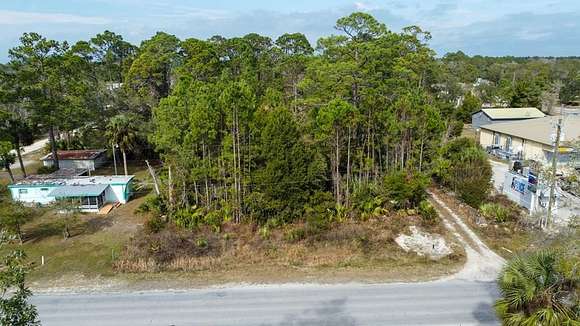 0.3 Acres of Land for Sale in Steinhatchee, Florida
