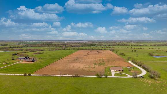 25 Acres of Recreational Land for Sale in Gainesville, Texas