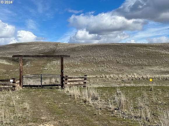 360 Acres of Land for Sale in Tygh Valley, Oregon
