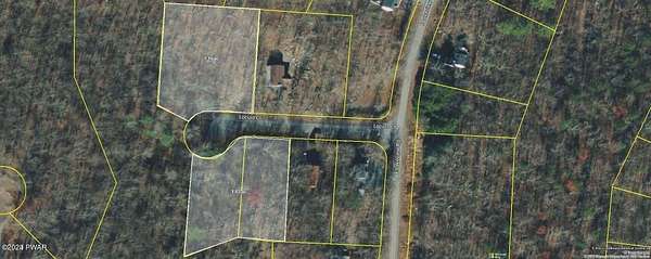 2 Acres of Residential Land for Sale in Lackawaxen, Pennsylvania