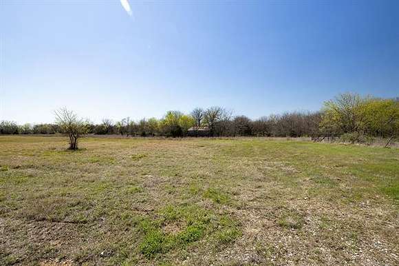 2.9 Acres of Residential Land for Sale in Hendrix, Oklahoma