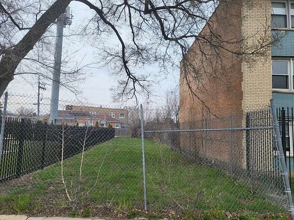 0.072 Acres of Land for Sale in Chicago, Illinois