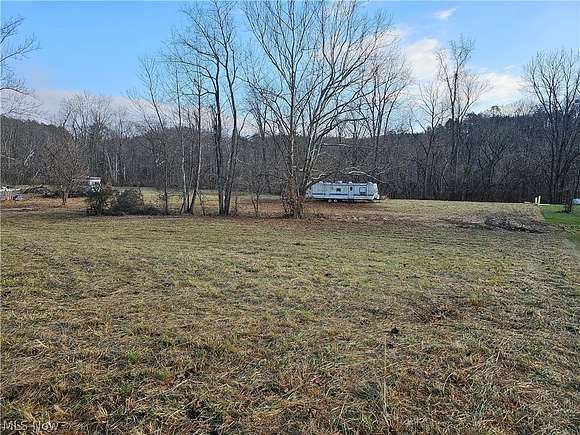 2 Acres of Land for Sale in Elizabeth, West Virginia