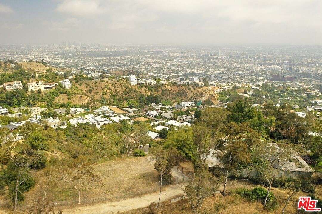 0.073 Acres of Land for Sale in Los Angeles, California