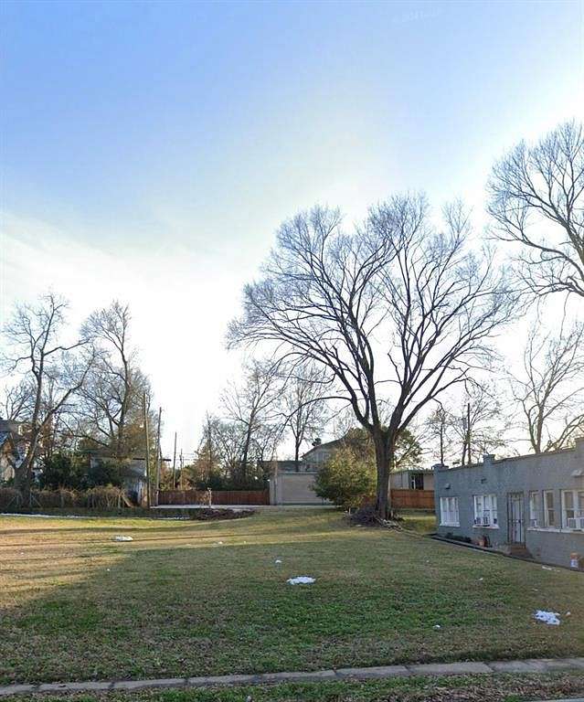 0.14 Acres of Mixed-Use Land for Sale in Shreveport, Louisiana
