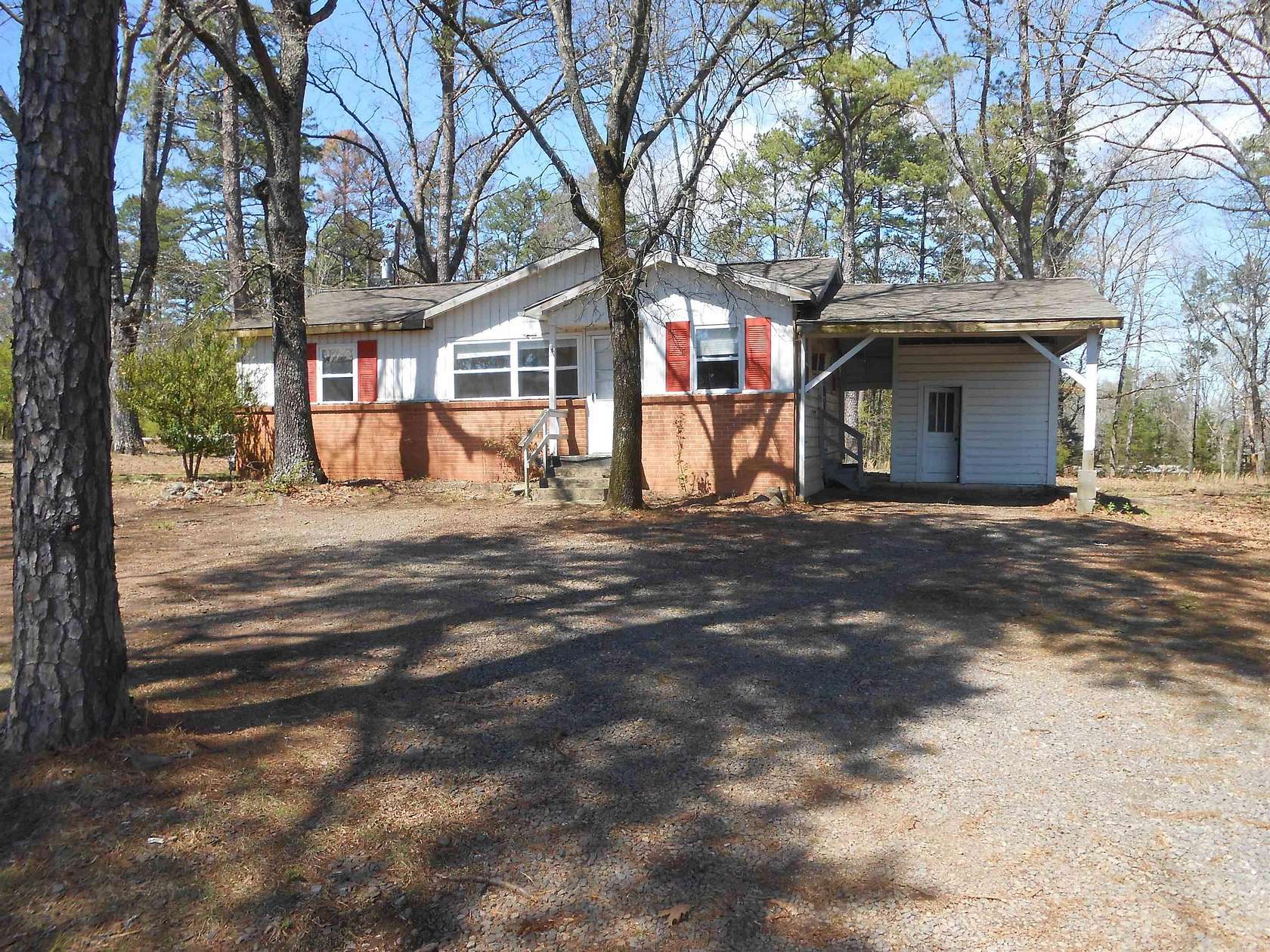 5.7 Acres of Improved Residential Land for Sale in Clinton, Arkansas