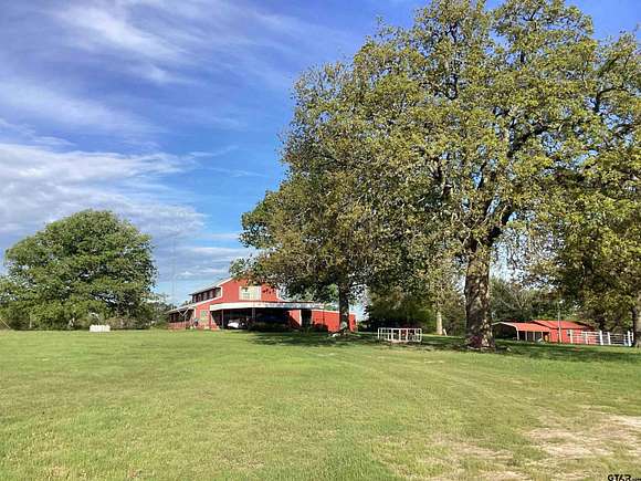 13 Acres of Land with Home for Sale in Mineola, Texas