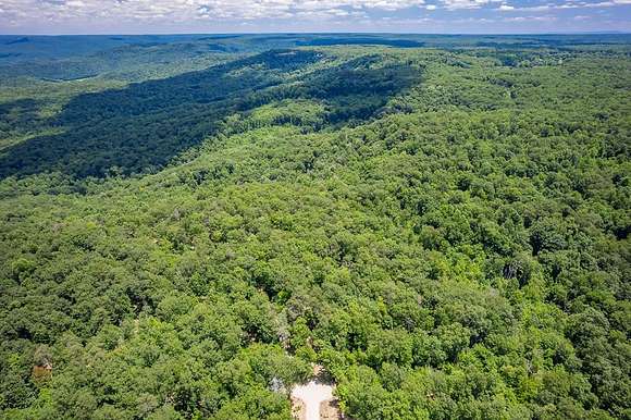 6.001 Acres of Residential Land for Sale in Sparta, Tennessee