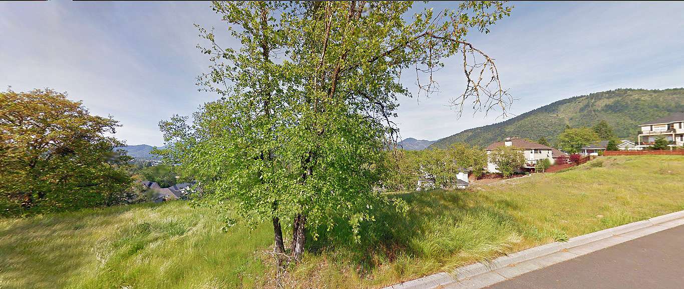 0.26 Acres of Residential Land for Sale in Grants Pass, Oregon