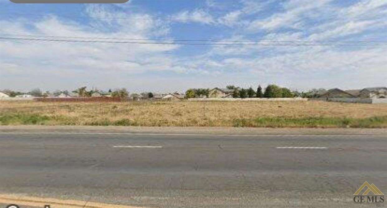 3 Acres of Residential Land for Sale in Bakersfield, California