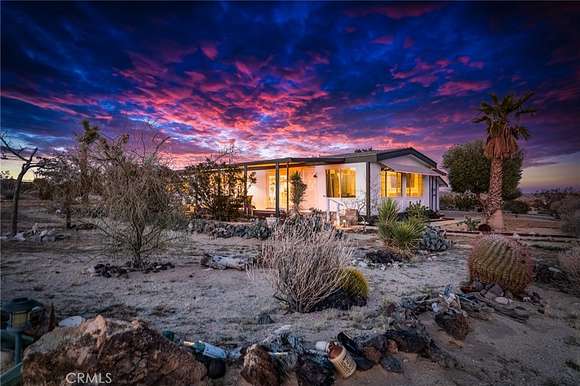2.6 Acres of Residential Land with Home for Sale in Joshua Tree, California