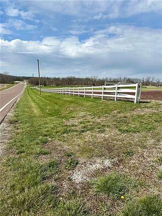 23 Acres of Agricultural Land for Sale in Gower, Missouri