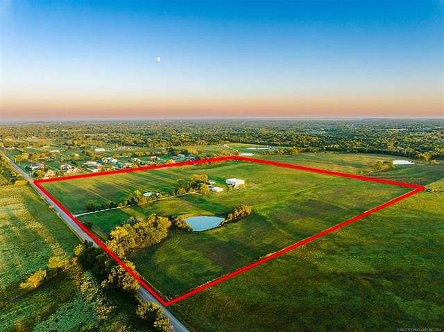 40.82 Acres of Agricultural Land with Home for Sale in Broken Arrow, Oklahoma